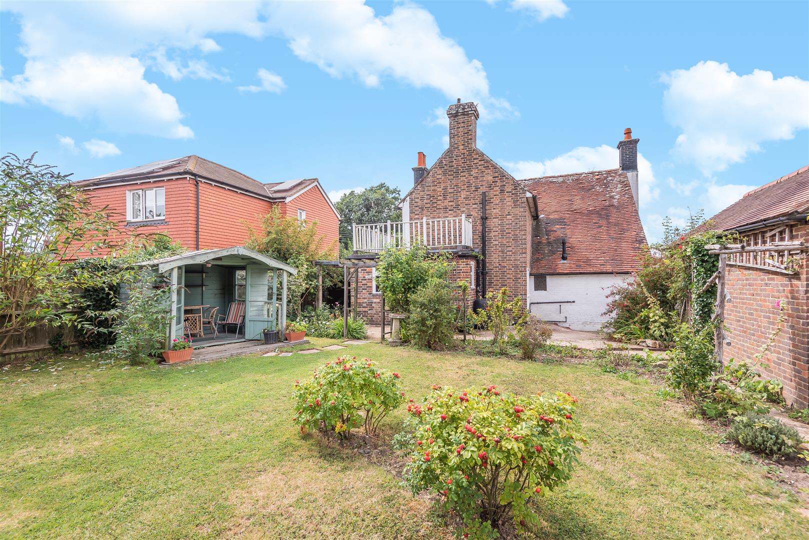 Property Details for Battle Road Hailsham East Sussex BN27 1UD Stevens and Carter Estate